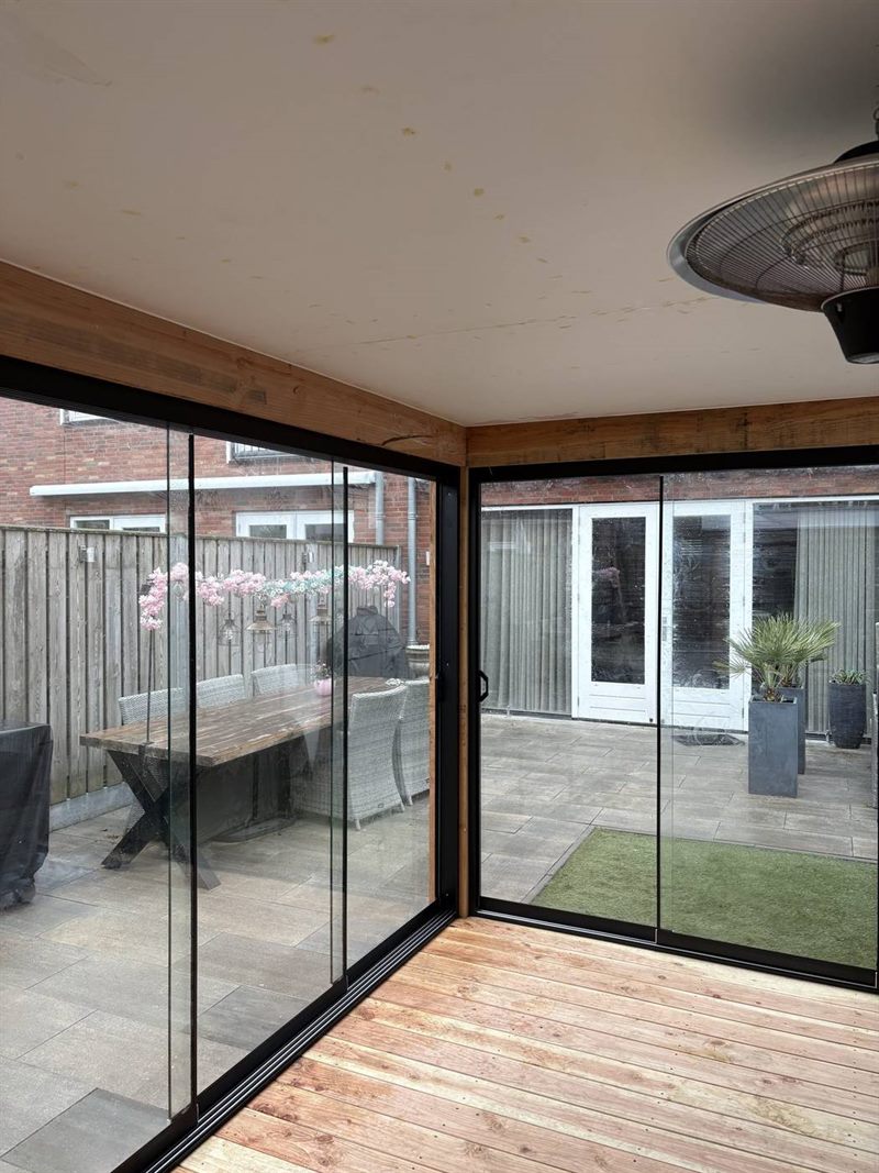 Buitenkamer met garage ge&iuml;ntegreerd in Eindhoven